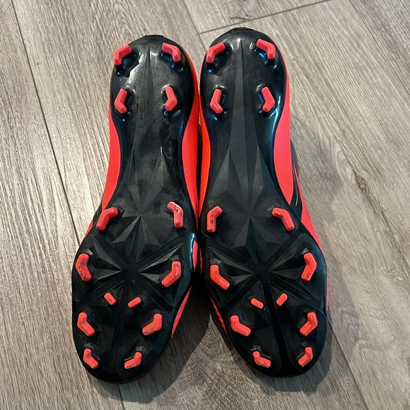 Nike Phantom Venom Soccer Cleats - Picture 4 of 4